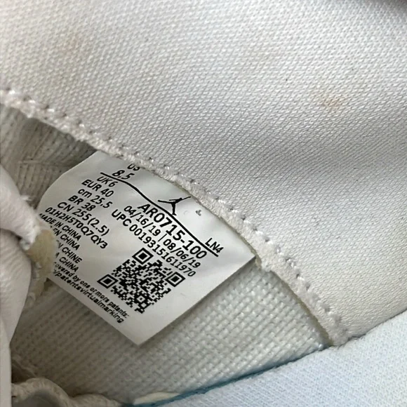 Nike Air Jordan 11 metallic Silver glitter - Picture 7 of 10